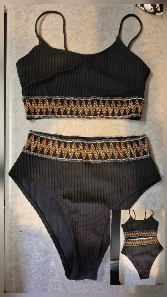 Bathingsuits $5 (med to large) - photo 3