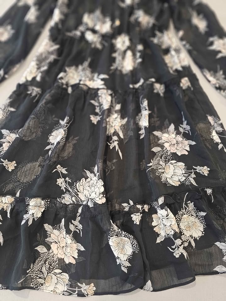 Suzy Shier - black floral long sleeve dress, Size Medium - photo 3