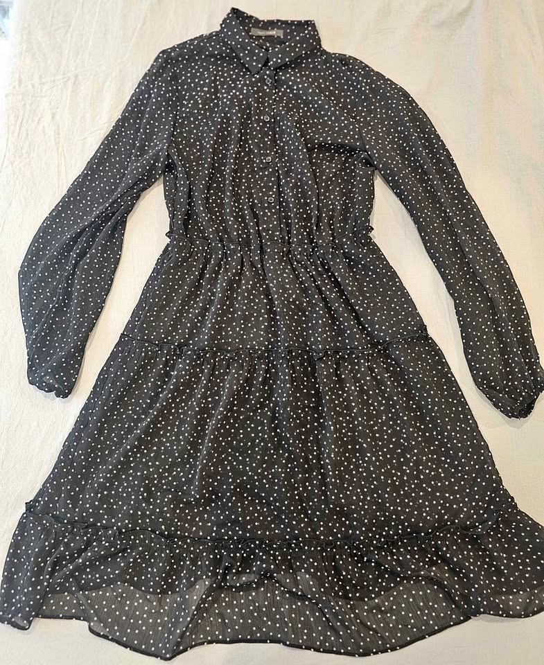 Suzy Shier Black Polka Dot Shirtdress - Medium