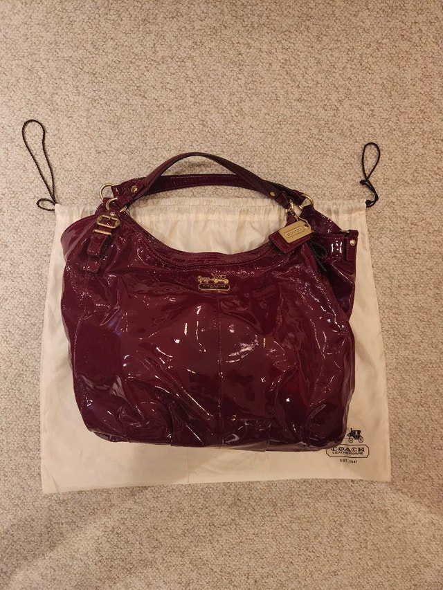 Vintage Coach Patent Leather Shoulder Bag - Burgundy/Red
