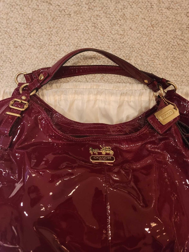 Vintage Coach Patent Leather Shoulder Bag - Burgundy/Red - photo 4