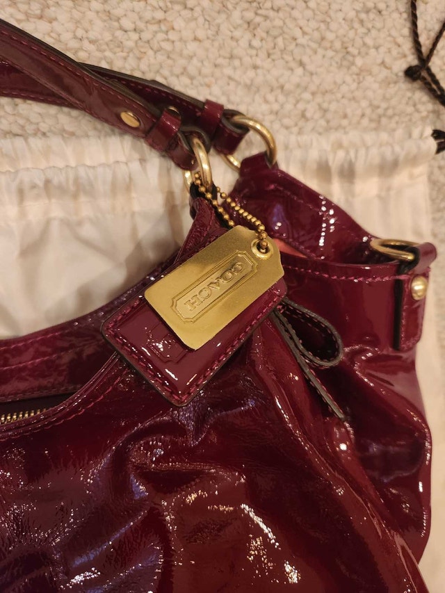 Vintage Coach Patent Leather Shoulder Bag - Burgundy/Red - photo 5