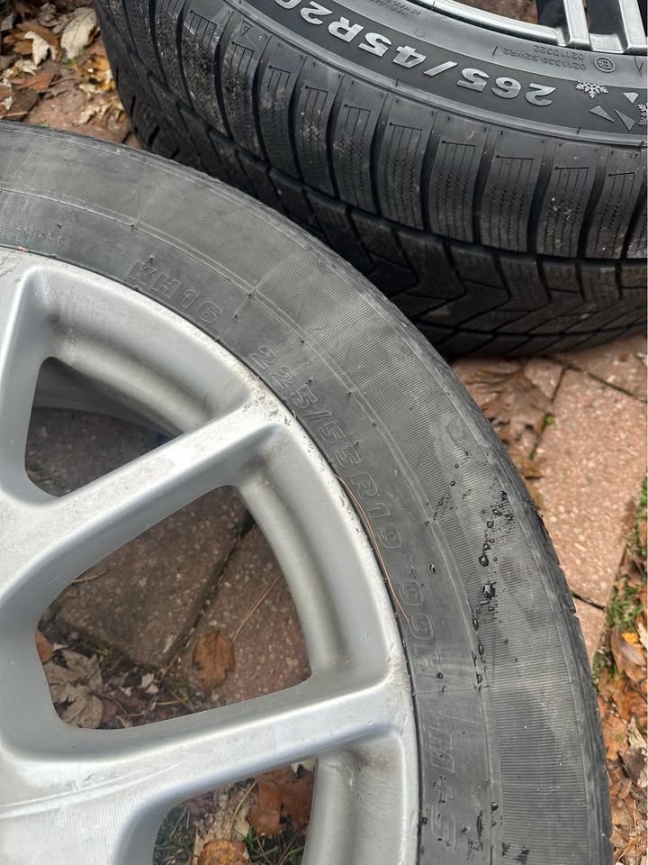 OEM 19” Dodge Journey Rims w/ Kumho Tires - photo 3