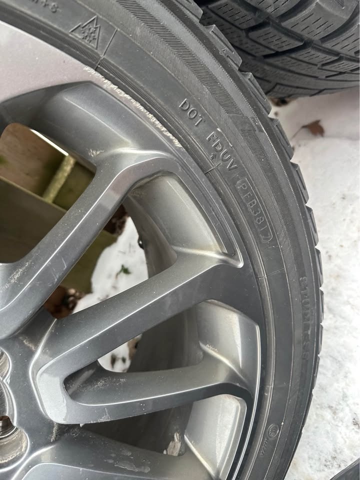 20” Range Rover Discovery Rims w/ Yokohama Tires - photo 4