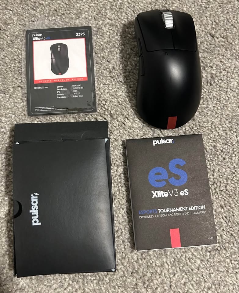 Rare Pulsar Xlite V3 eS Wireless Gaming Mouse (4K Dongle) - photo 3