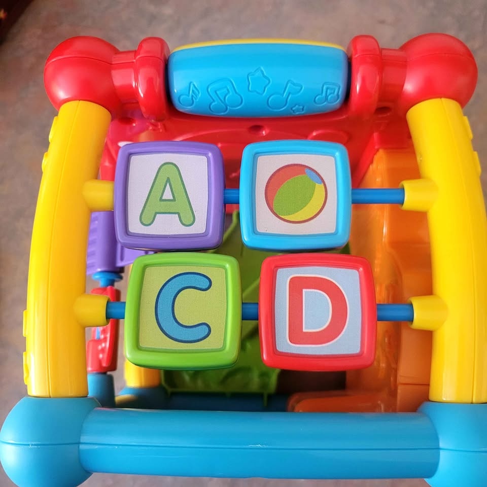 Vtech Busy Learners Activity Cube - photo 3