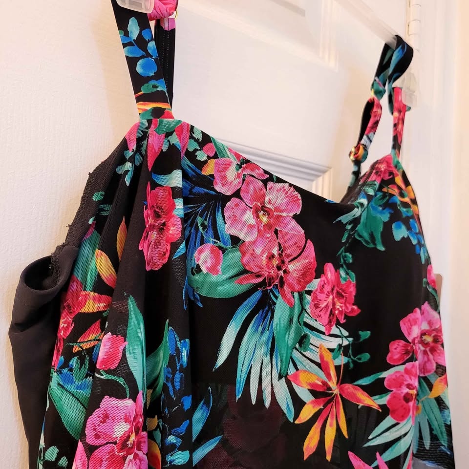 Swim Suit BNWT size 16 - photo 2