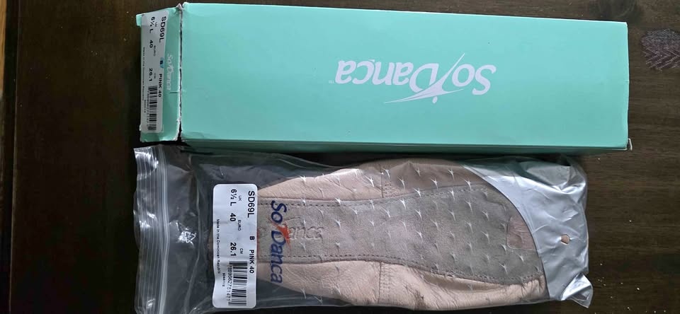Ballet shoes, size 6.5 (adult size). Almost new.