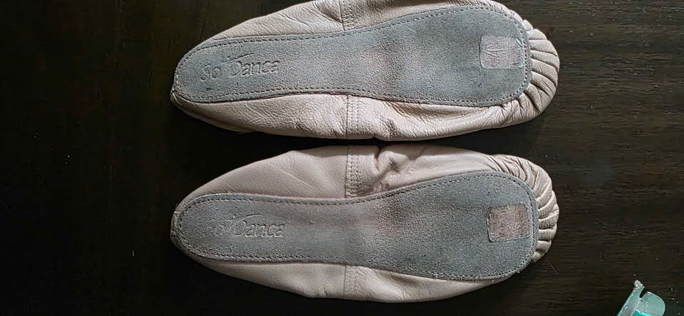 Ballet shoes, size 6.5 (adult size). Almost new. - photo 3