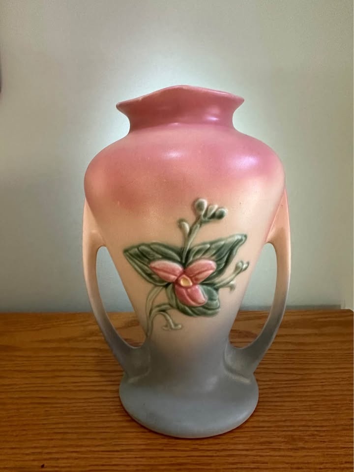 Vintage Hull Art Pottery Wildflower W-12- 9 1/2” tall - photo 2