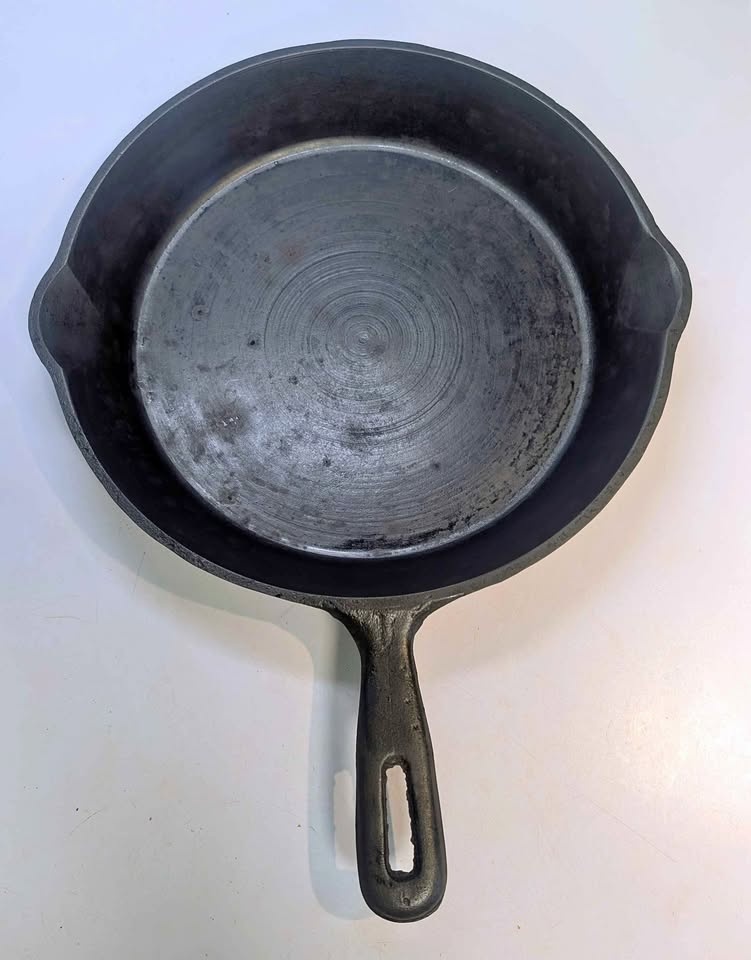 Cast Iron Skillet, 10.5 Inches - Cleaned & Seasoned