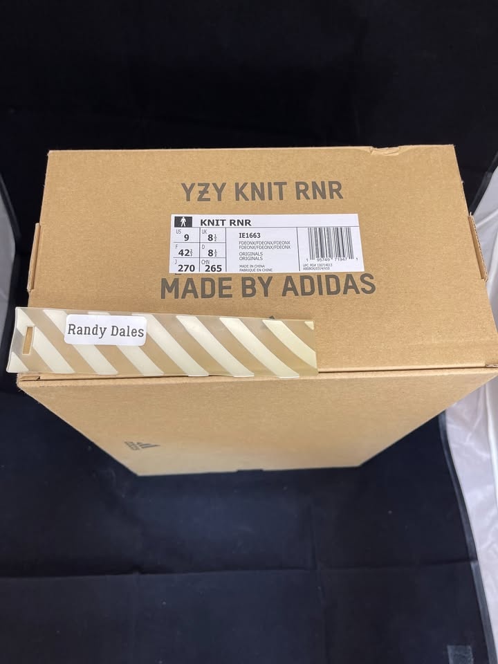 YZY Knit Runner Yeezy Size 9 Fade Onyx - photo 3