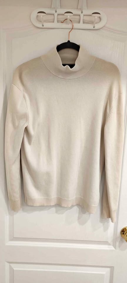 Banana Republic Supima Cotton Mock Neck Sweater M