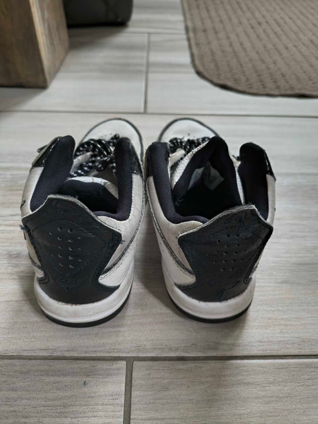Kids Jordan Size 12.5 Shoes - photo 4