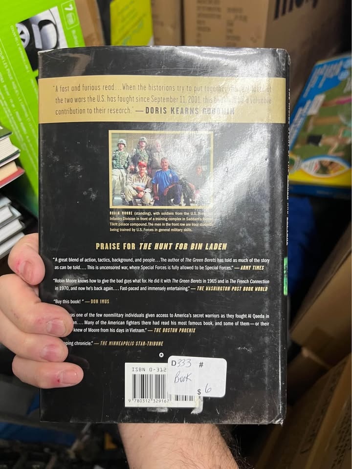 Hunting down Saddam Hussein Hardcover book - photo 2
