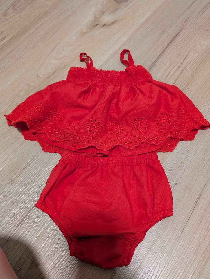 Cute Gap Baby Girl Dress (3-6 Months) - photo 3
