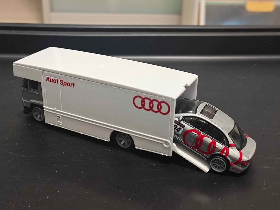 Hot Wheels loose team transport Audi Sport - Audi S4 Quattro & F - photo 4