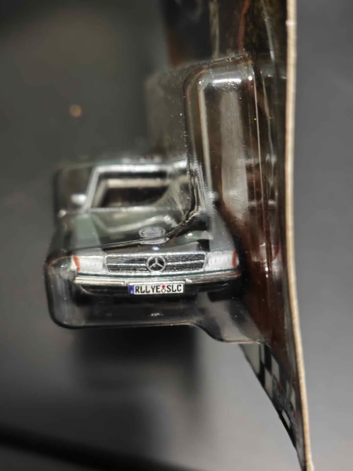 Hot Wheels Premium Boulevard '80 Mercedes-Benz 500 SLC Rallye - photo 2