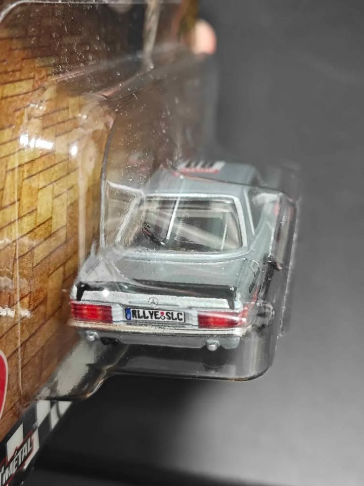 Hot Wheels Premium Boulevard '80 Mercedes-Benz 500 SLC Rallye - photo 3