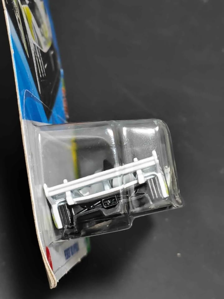 Hot Wheels mainline Peugeot 9X8 Hypercar - photo 4