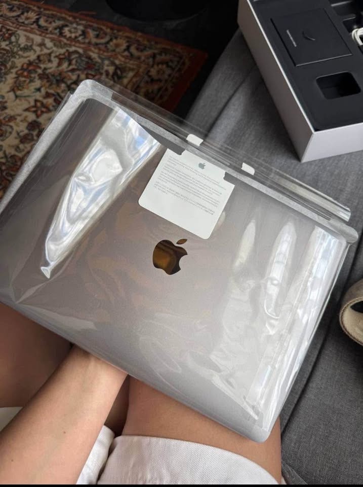 MacBook Air 13” in best condition 💻⚡️ (2020) - photo 2
