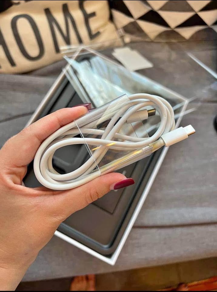 MacBook Air 13” in best condition 💻⚡️ (2020) - photo 3
