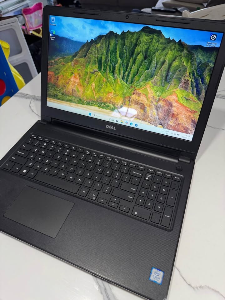Dell Inspiron 15 Touchscreen Laptop - i5, 8GB RAM, 240GB SSD - photo 2