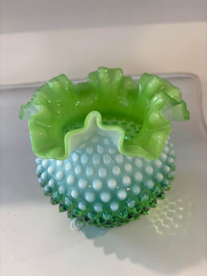 RARE Vintage MCM Fenton Lime Green Opalescent Hobnail glass rose