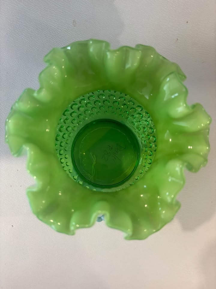 RARE Vintage MCM Fenton Lime Green Opalescent Hobnail glass rose - photo 2