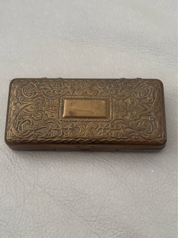 Antique Gillette Razor Set With Embossed Case & Accessories - photo 2