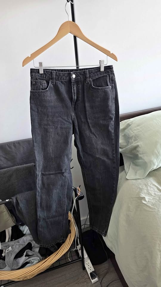 Topshop High Waisted Black Mom Jeans