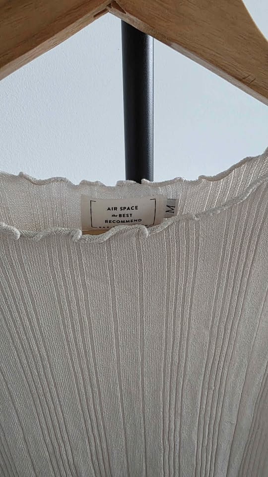[AIR SPACE] White Sleeveless Blouse - photo 2