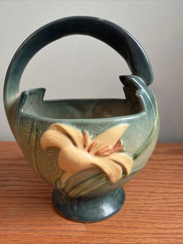 Vintage Roseville Zephyr Lily Basket, 393-7 1/2” Tall, Very Good - photo 2