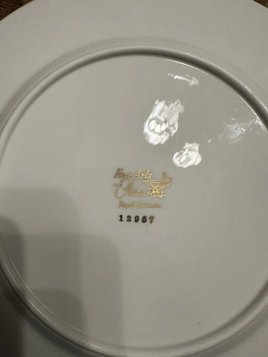 2 Vintage Fine Arts Royal Splendor Dinner Plates - photo 3