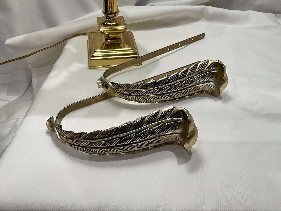 Vintage Syroco Curtain Tiebacks - 1 Pair