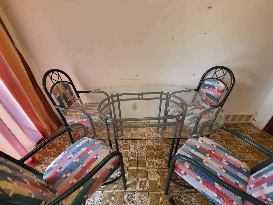 Dining Room Table - photo 2