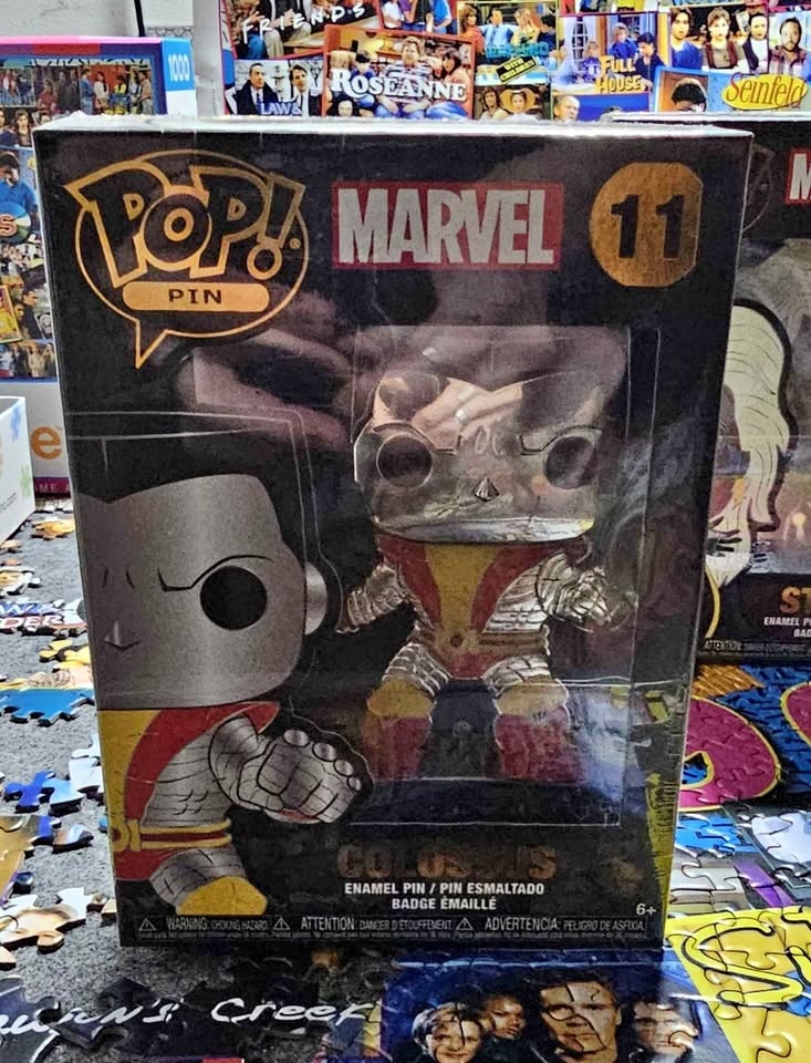 Marvel POP Pins Set