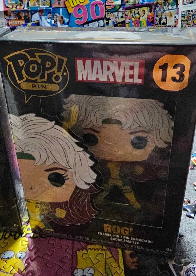 Marvel POP Pins Set - photo 3