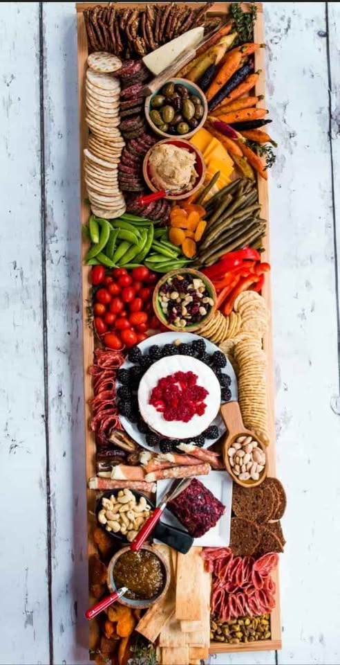 Large Wooden Serving/Cutting Board - photo 5