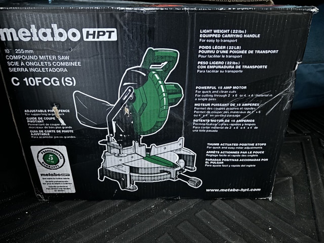 Metabo HPT 10-in 15 A Compound Mitre Saw