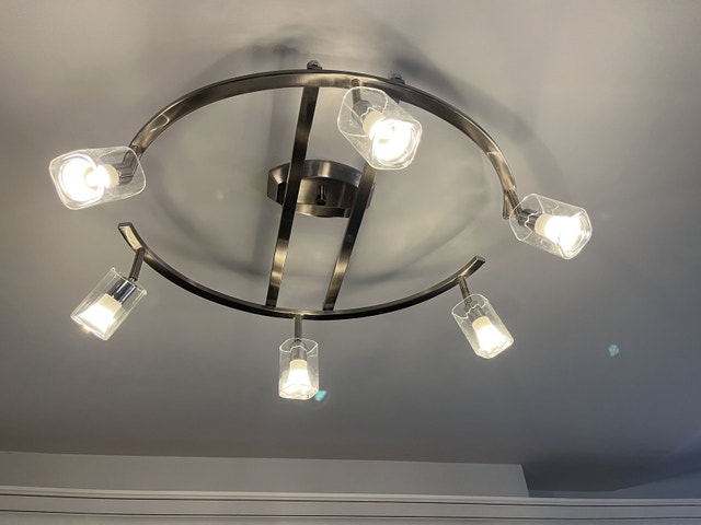 Stylish 6-Light Modern Ceiling Fixture
