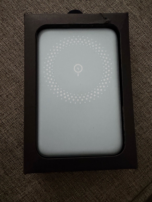 Innostyle PowerMag 2 in 1 Portable Charger - photo 2