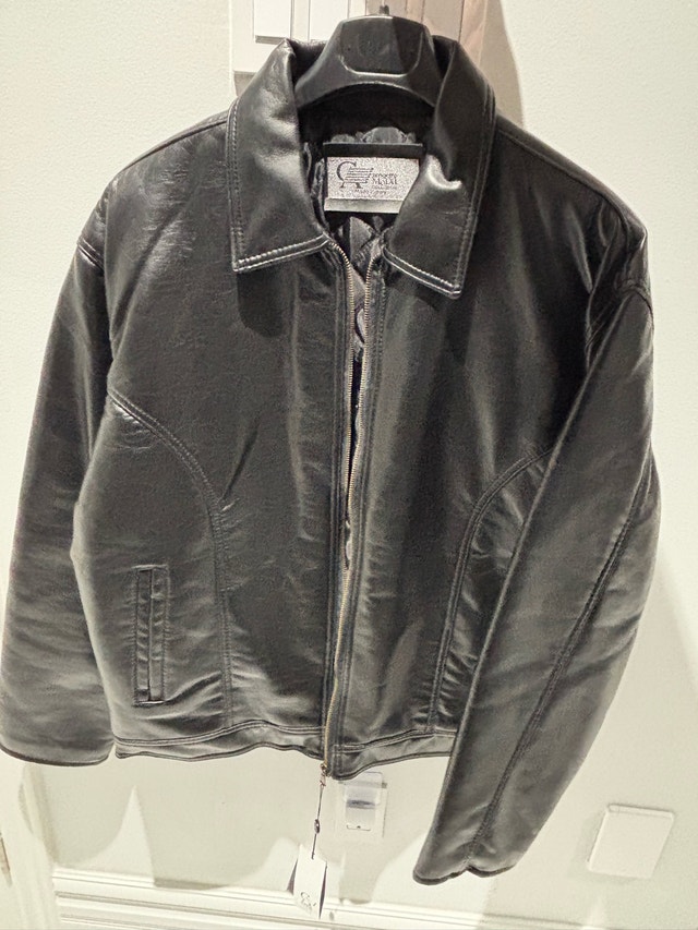 Black leather jackets - photo 3