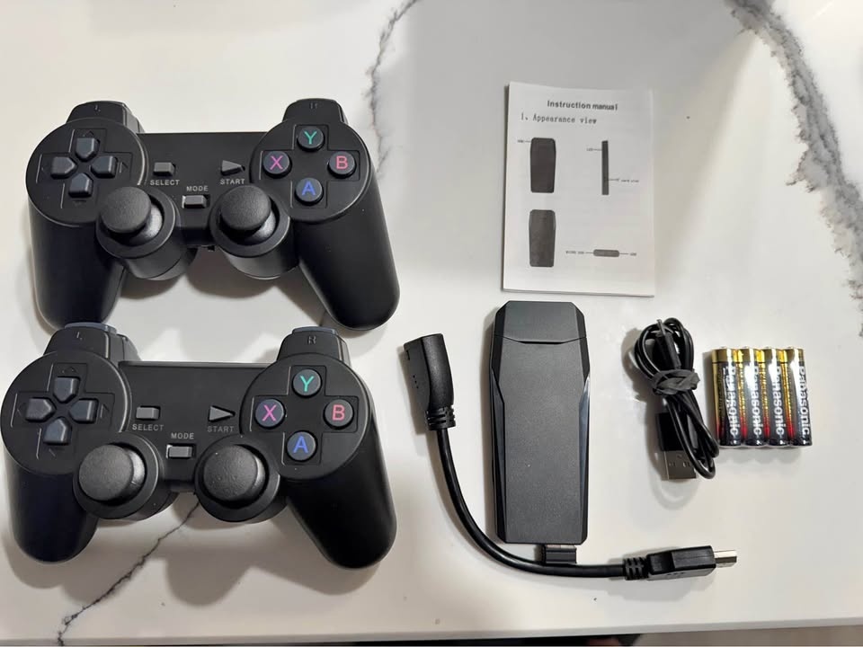 Retro gaming system with wireless controllers. Connects via HDMI
