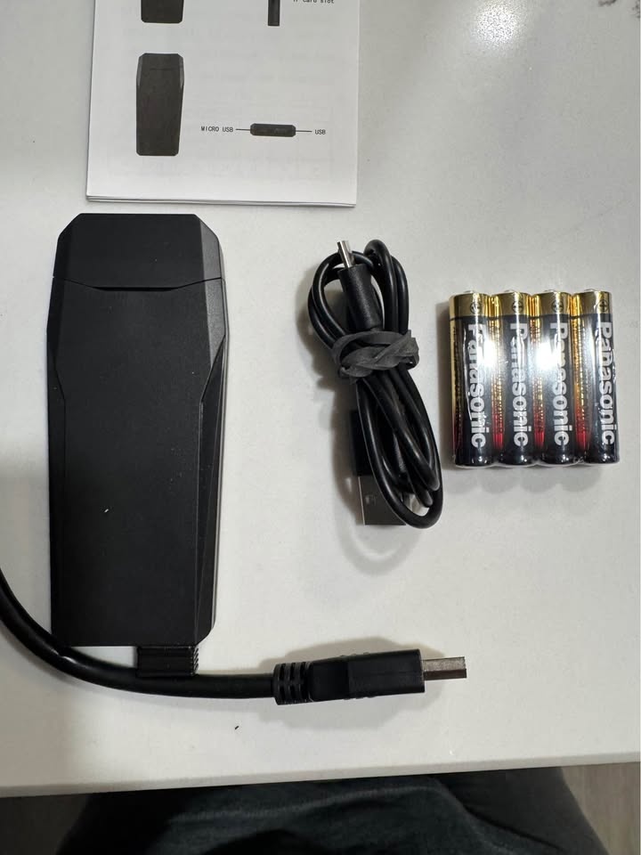 Retro gaming system with wireless controllers. Connects via HDMI - photo 3