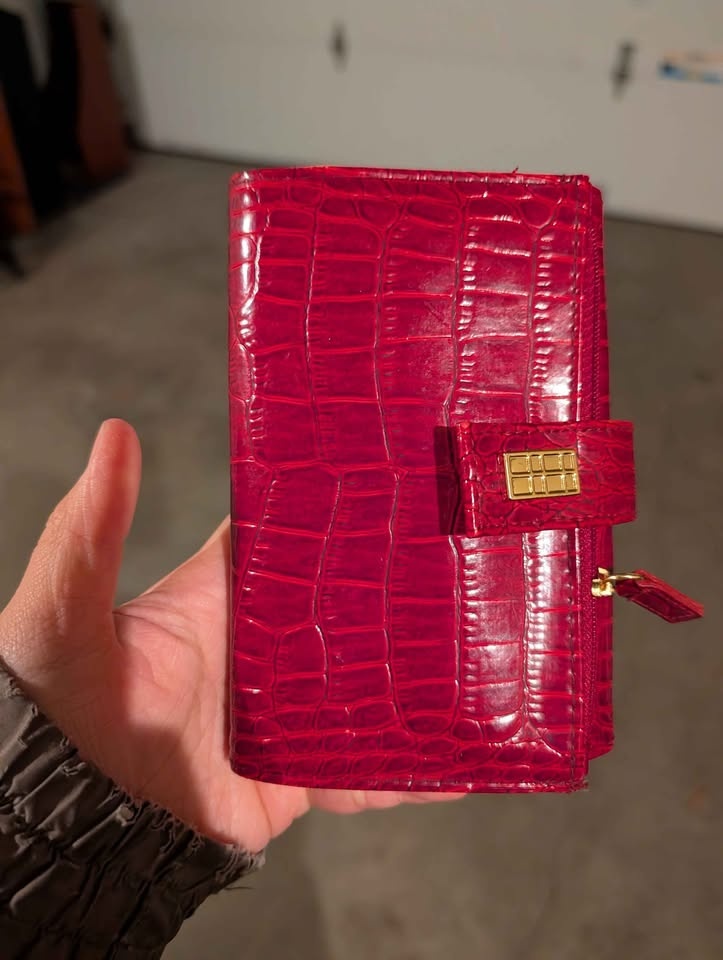 Vintage Elizabeth Arden Leather Makeup Case - photo 3