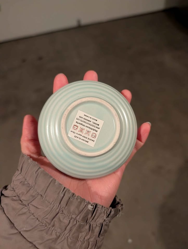 Japanese style mini ceramic soy sauce dish - photo 2