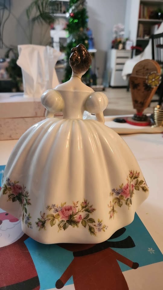 Royal Doulton - HN3304 - photo 2