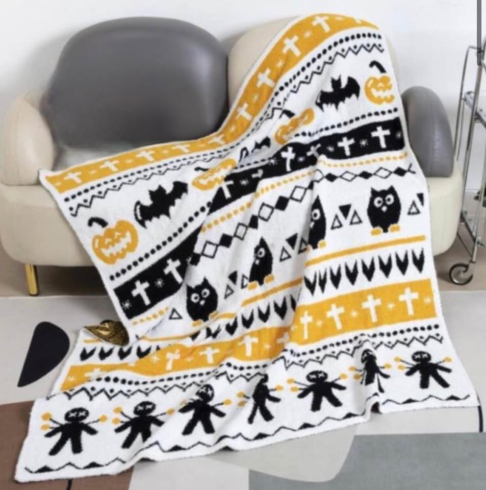 New SOLMERE cozy blankets! Pink pumpkin or checkered Halloween $ - photo 3