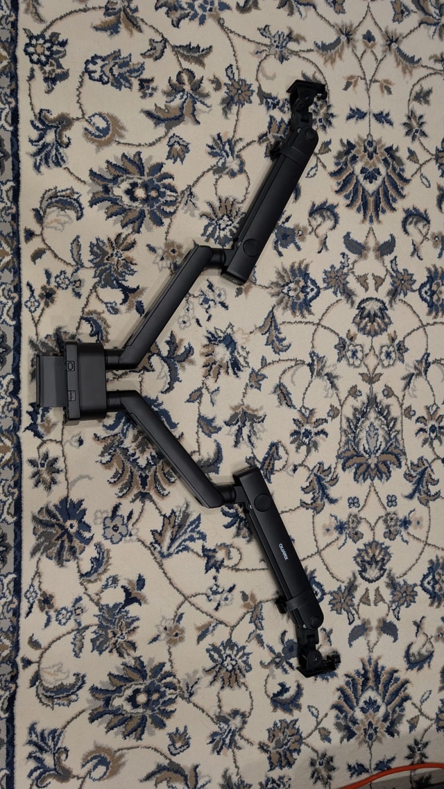Dual Monitor Arm Quarx